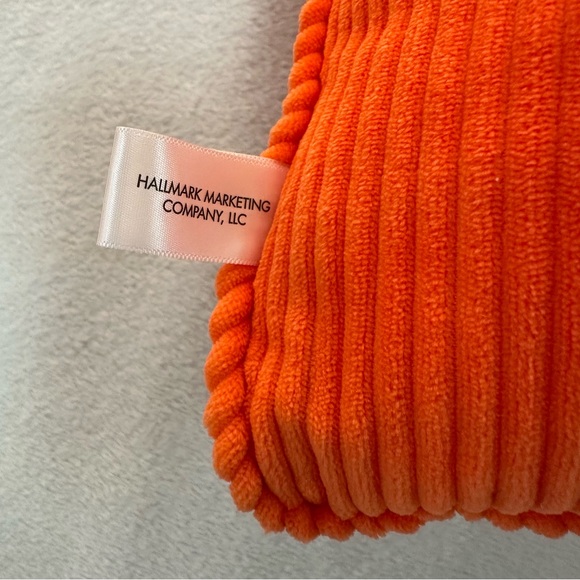 Hallmark Halloween Snoopy and pumpkin light up pillow 15” x 15” - Picture 5 of 7